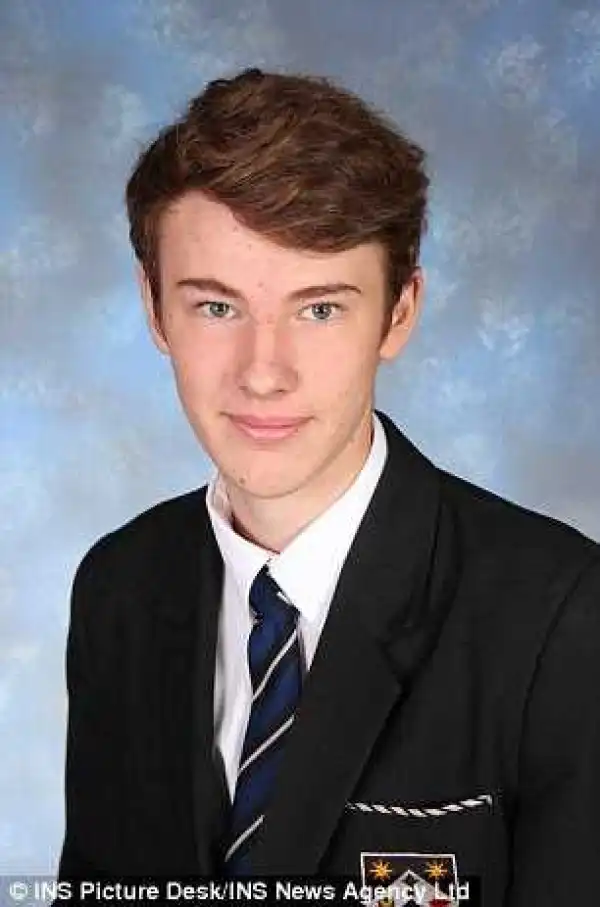 Shocking! 15-year-old Kills Himself After Parents Seized His IPAD (Photo)